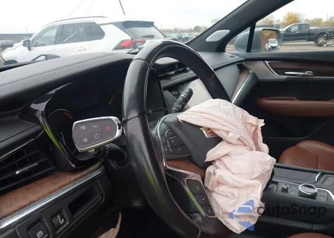 2020 Cadillac Xt5 Awd Premium Luxury z USA, uszkodzony, nr VIN 1GYKNDRSXLZ206300